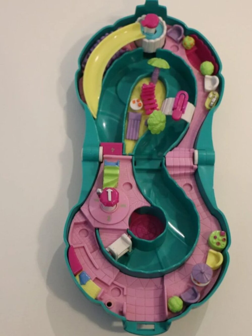 Vintage Polly Pocket Splash n Slide 1995